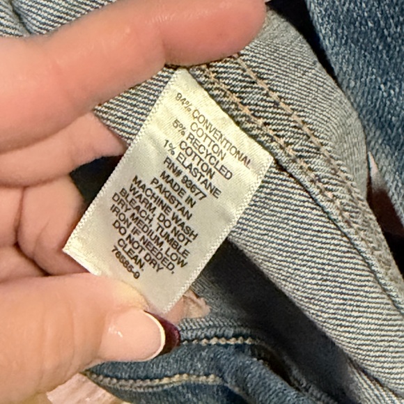 Classic Blue Jean Jacket - Picture 7 of 10